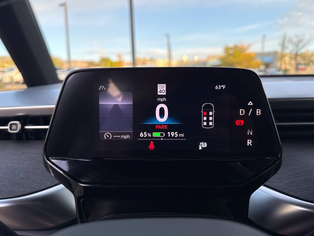 Certified 2025 Volkswagen ID. Buzz Pro S Plus AWD/4WD image 17