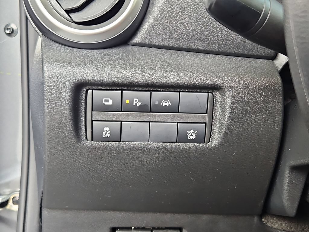 Used 2025 Nissan Versa S FWD image 15