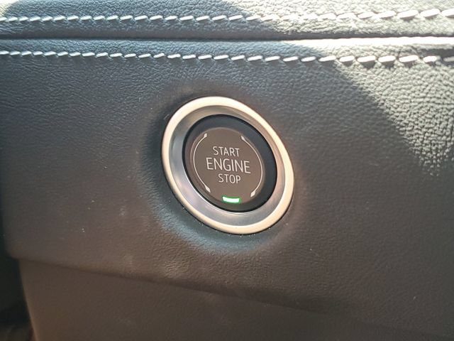 Certified 2025 Cadillac Escalade Sport w/ Touring Package AWD/4WD image 30