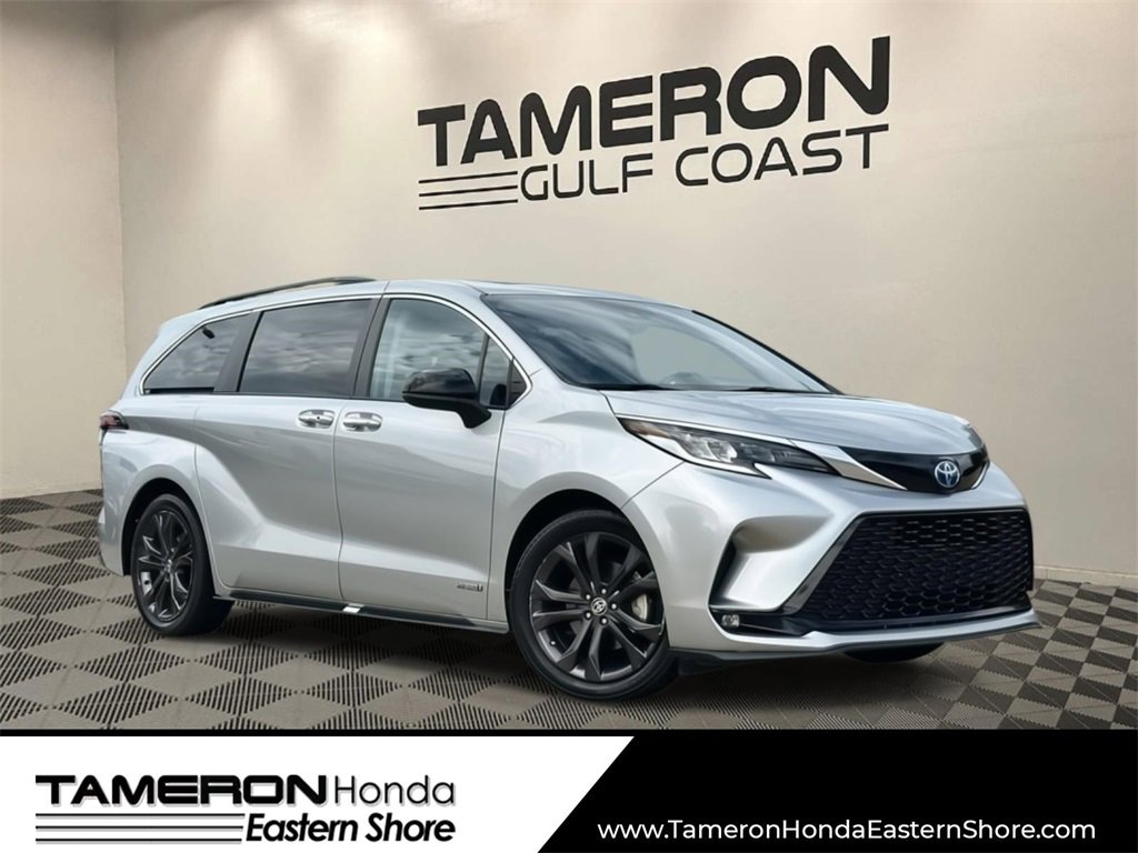 Used 2021 Toyota Sienna XSE