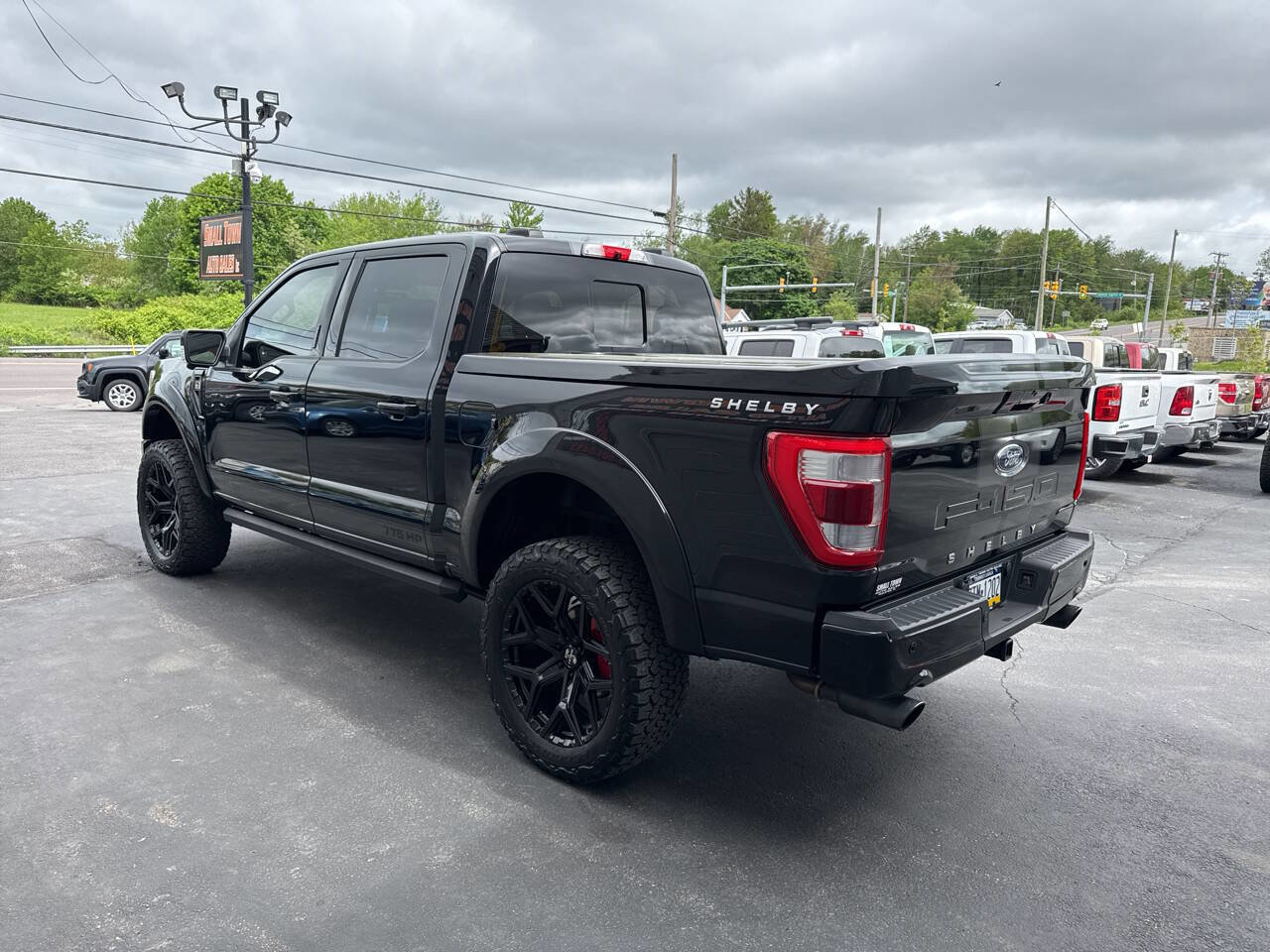 Used 2022 Ford F150 Lariat w/ Equipment Group 502A High image 4