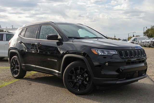 New 2026 Jeep Compass Latitude w/ Quick Order Package 29K image 2