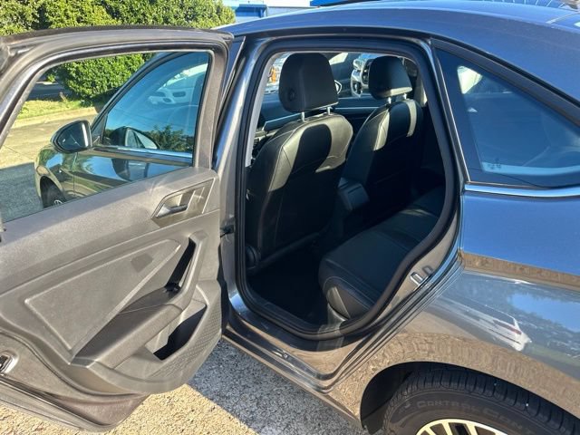 Used 2019 Volkswagen Jetta SE FWD image 12