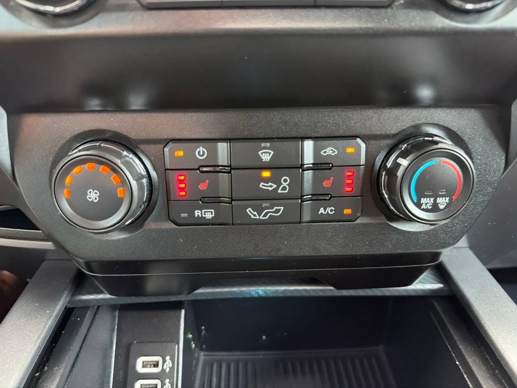 Used 2020 Ford F150 XLT w/ Equipment Group 302A Luxury AWD/4WD image 22