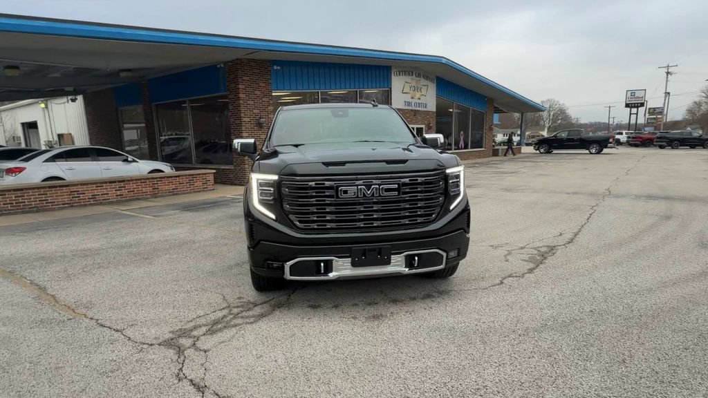 Used 2026 GMC Sierra 1500 Denali Ultimate AWD/4WD image 3