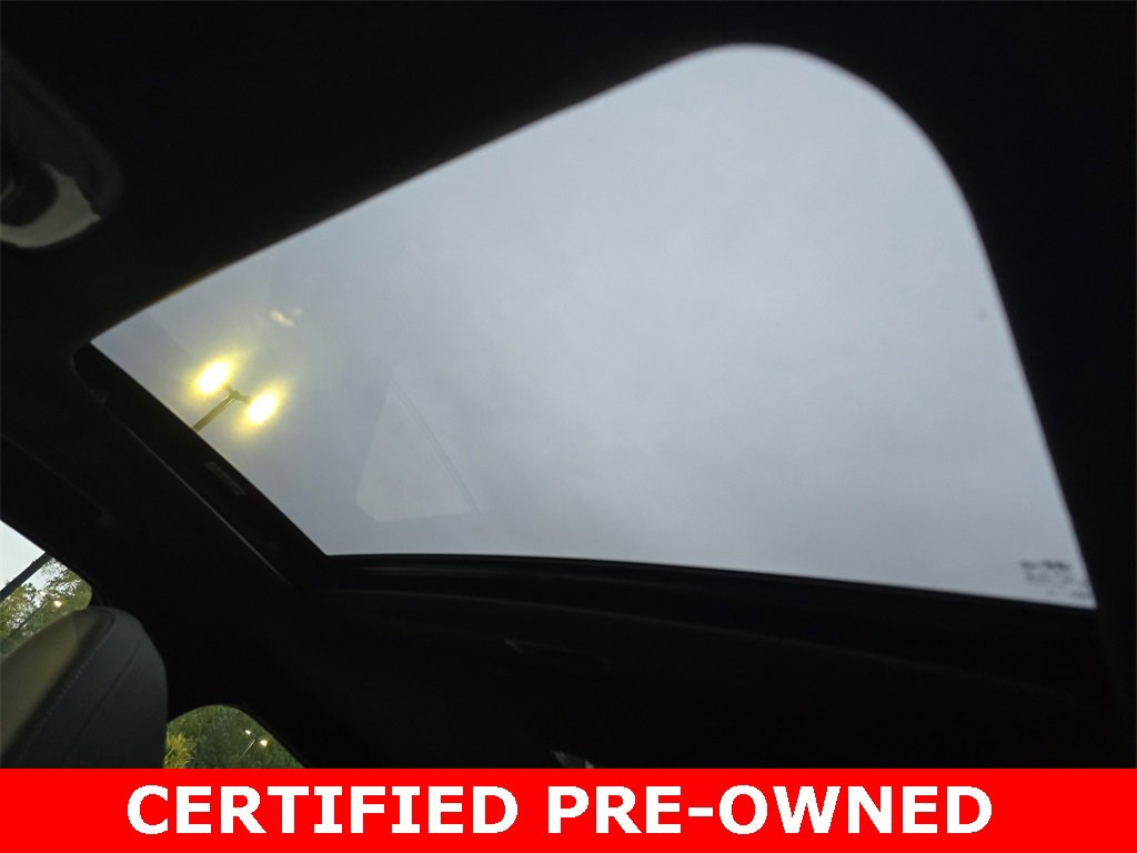 Used 2025 Hyundai Elantra Limited image 29