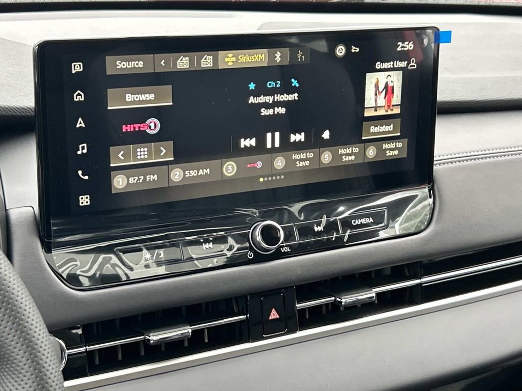 New 2025 Mitsubishi Outlander SEL image 24