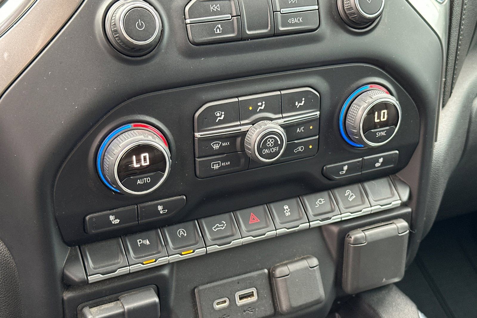 Used 2019 Chevrolet Silverado 1500 LT Trail Boss image 19