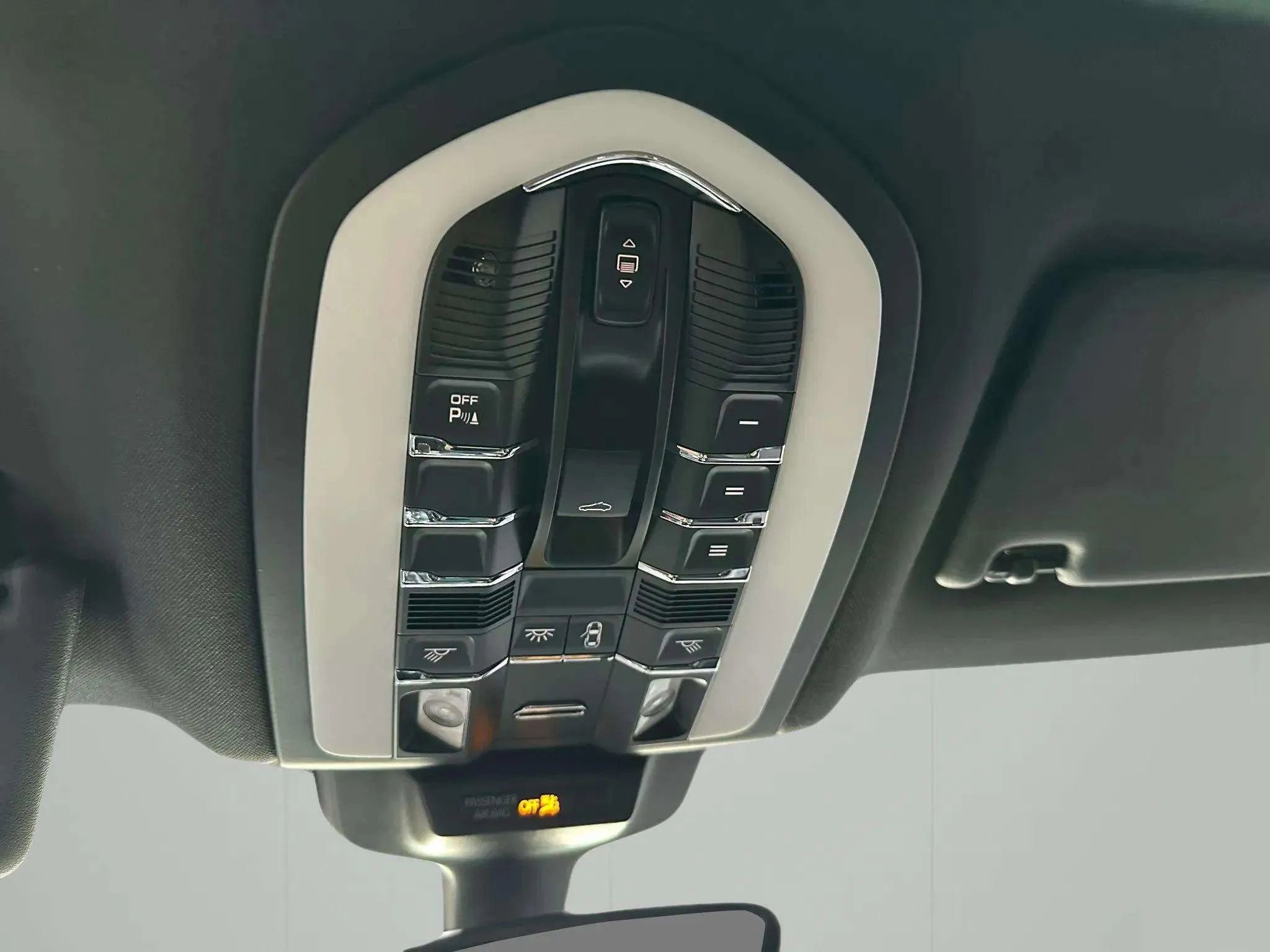 Used 2016 Porsche Macan S image 49