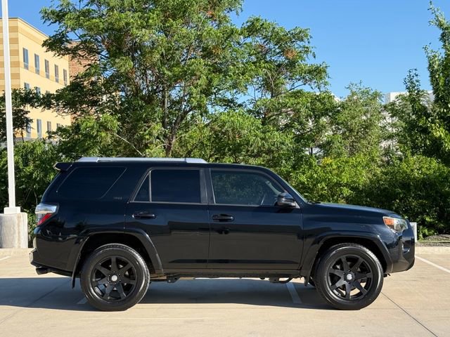 Used 2015 Toyota 4Runner SR5 image 5