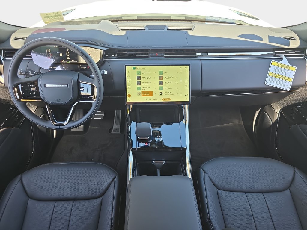 New 2026 Land Rover Range Rover Sport Dynamic SE AWD/4WD image 9