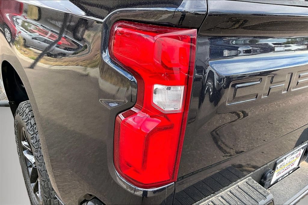Used 2024 Chevrolet Silverado 1500 LT Trail Boss w/ LPO, Dark Essentials Package AWD/4WD image 24