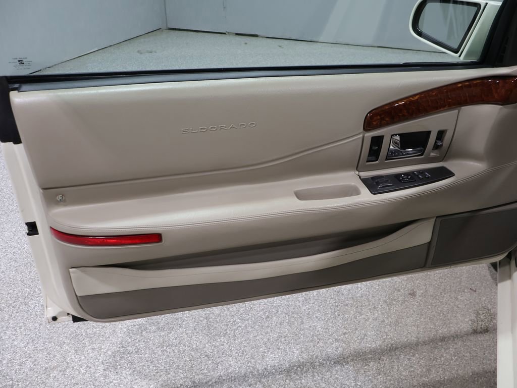 Used 2002 Cadillac Eldorado Collector's Edition image 19