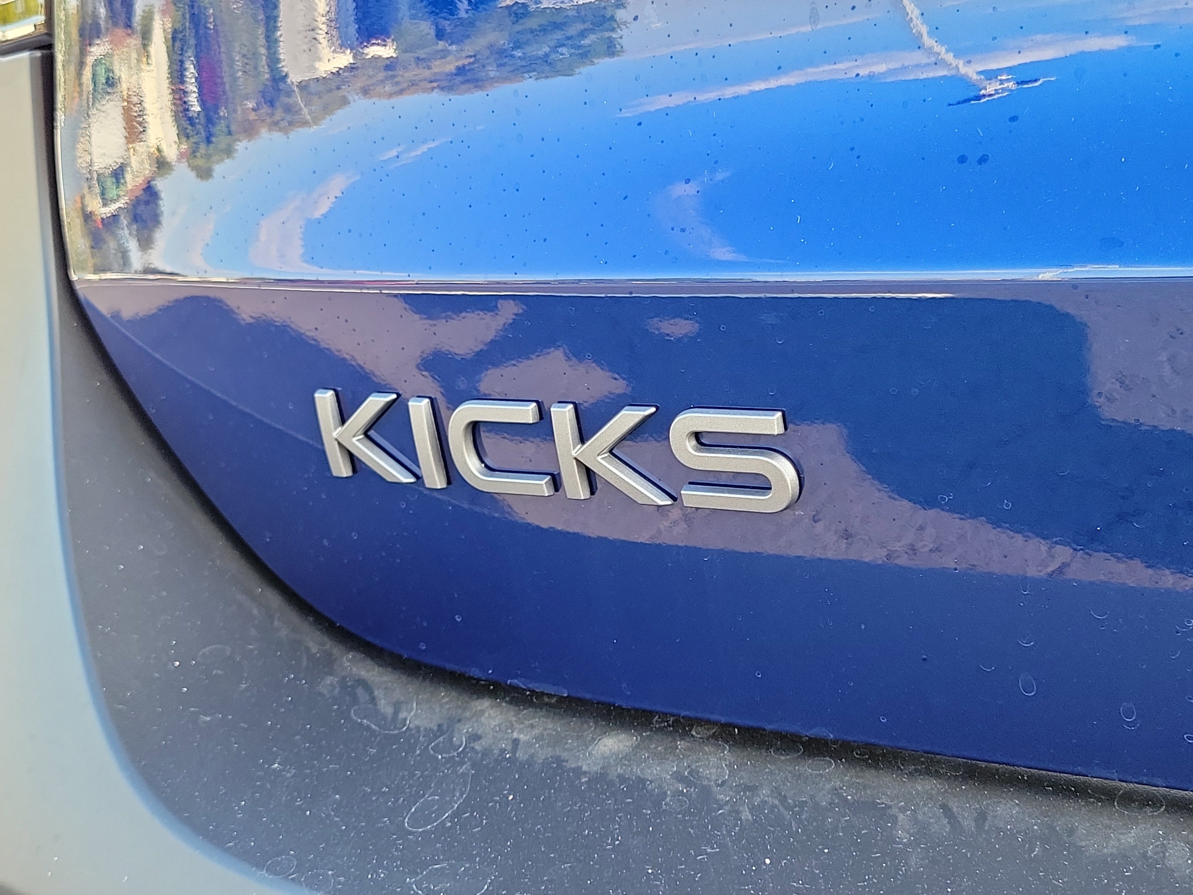 New 2026 Nissan Kicks SV w/ SV Premium Package image 6