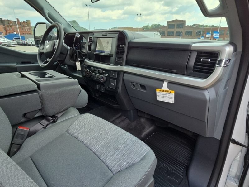 New 2026 Ford F250 XLT w/ FX4 Off-Road Package AWD/4WD image 15