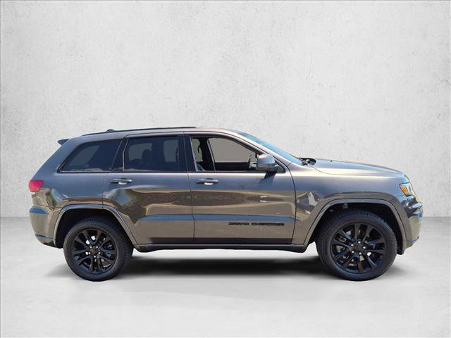 Used 2021 Jeep Grand Cherokee Laredo X AWD/4WD image 5