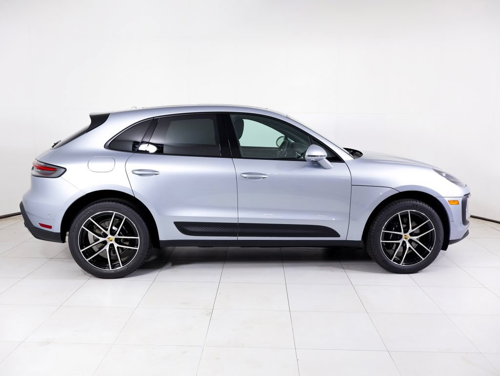 New 2026 Porsche Macan AWD/4WD image 27