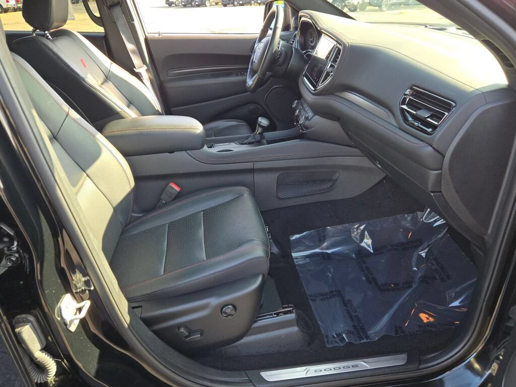 Used 2022 Dodge Durango R/T AWD/4WD image 16