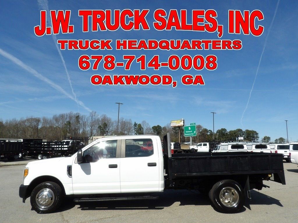 Used 2017 Ford F350 XL image 2
