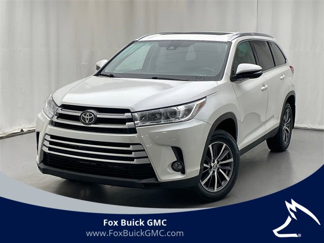 Used 2019 Toyota Highlander SE