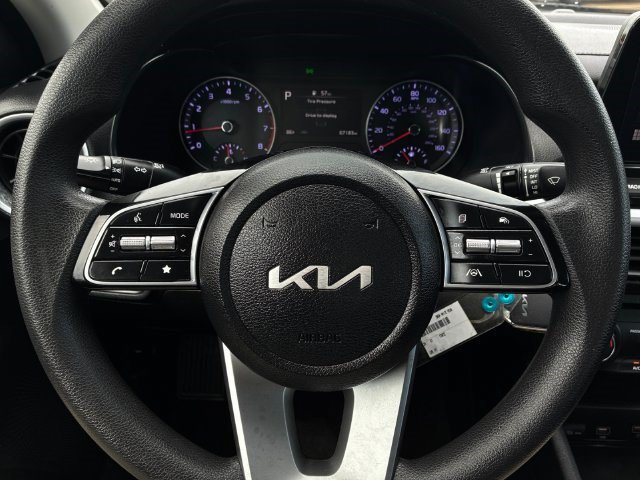 Used 2024 Kia Forte LXS w/ LXS Technology Package FWD image 21