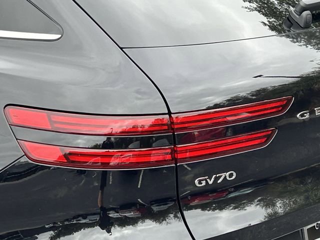 Used 2026 Genesis GV70 2.5T Select AWD/4WD image 14
