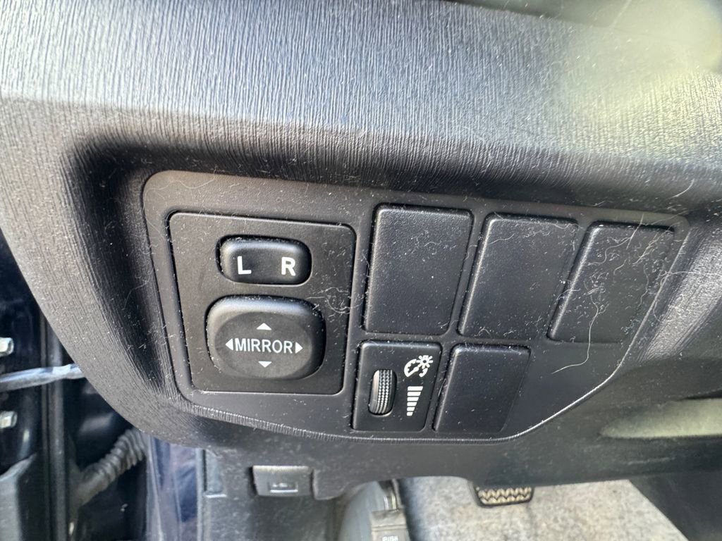 Used 2015 Toyota Prius Three image 24