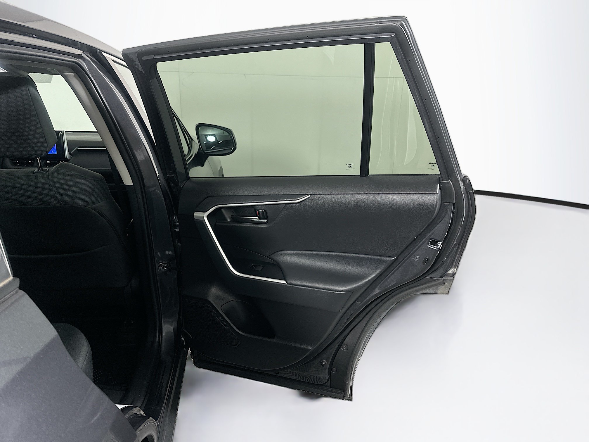 Used 2023 Toyota RAV4 LE FWD image 30