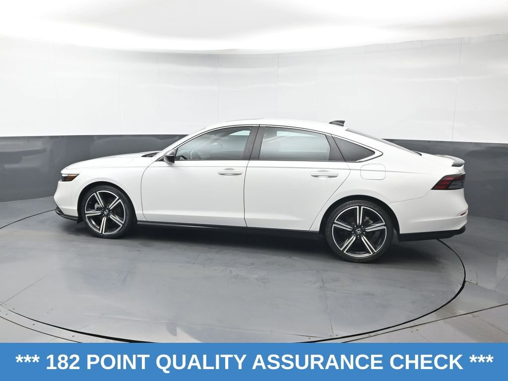 Used 2023 Honda Accord Sport image 4