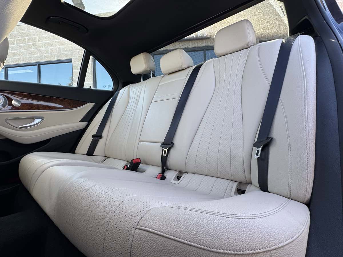 Used 2019 Mercedes-Benz E 300 4MATIC w/ Premium 1 Package image 47