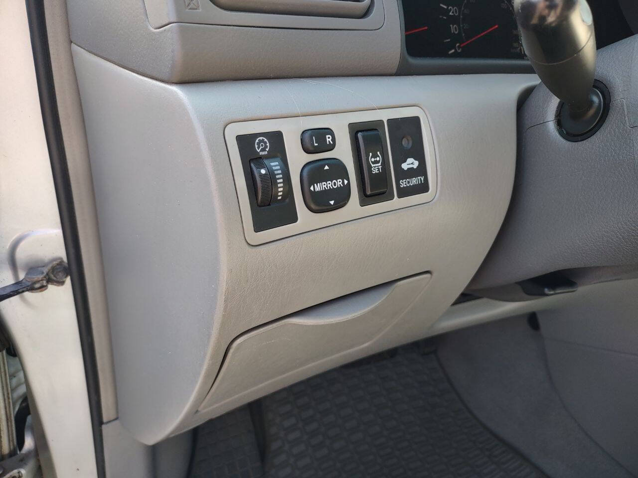 Used 2008 Toyota Corolla LE FWD image 12