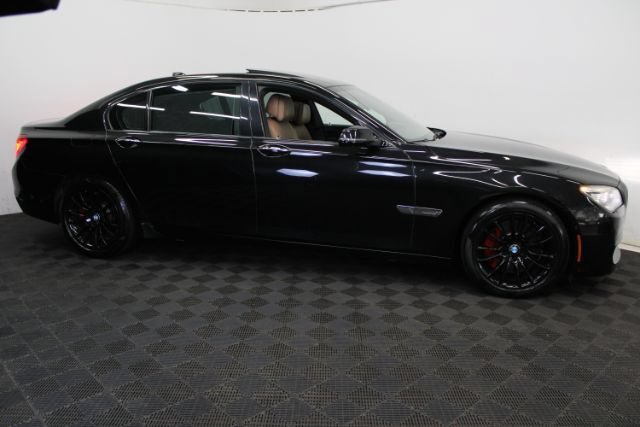 Used 2015 BMW 750Li xDrive AWD/4WD image 5