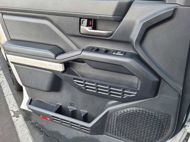 Used 2024 Toyota Tacoma TRD Off-Road image 15