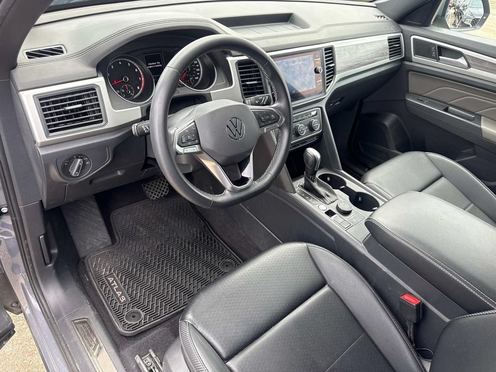 Used 2021 Volkswagen Atlas Cross Sport SE AWD/4WD image 21