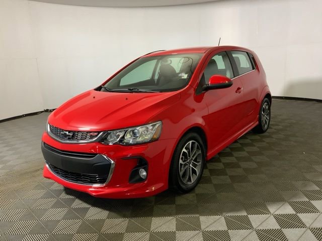 Used 2018 Chevrolet Sonic LT w/ Convenience Package FWD image 3