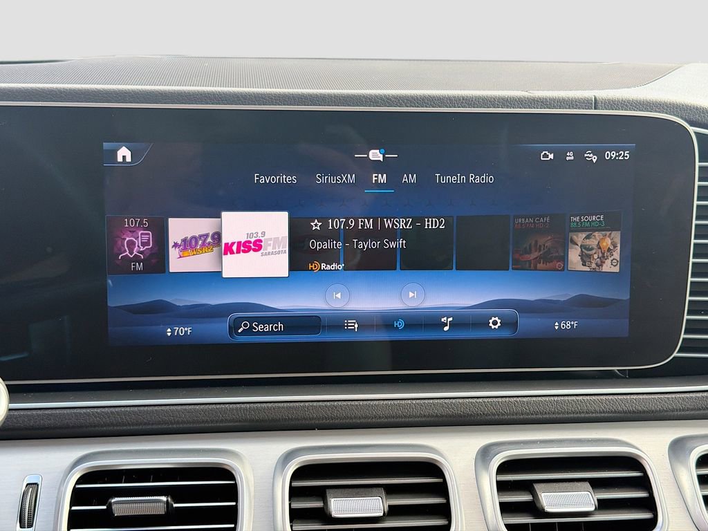 Used 2025 Mercedes-Benz GLS 450 4MATIC w/ Pinnacle Trim Package image 33