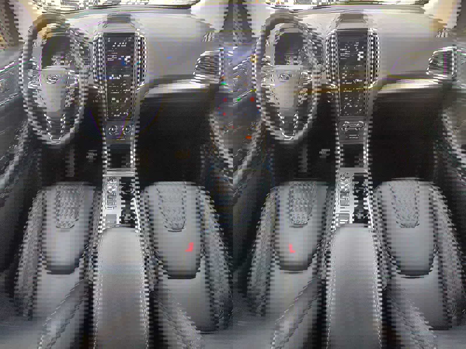 Used 2024 Ford Edge Titanium image 15