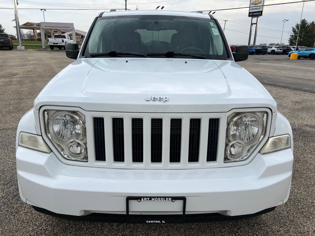Used 2012 Jeep Liberty Sport image 6