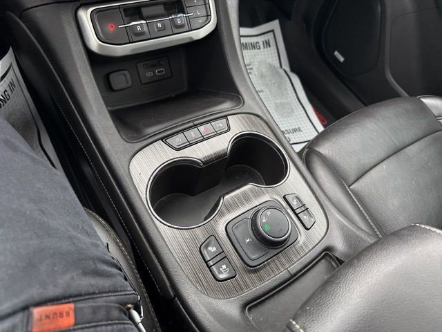Certified 2021 GMC Acadia SLT w/ Technology Package image 28