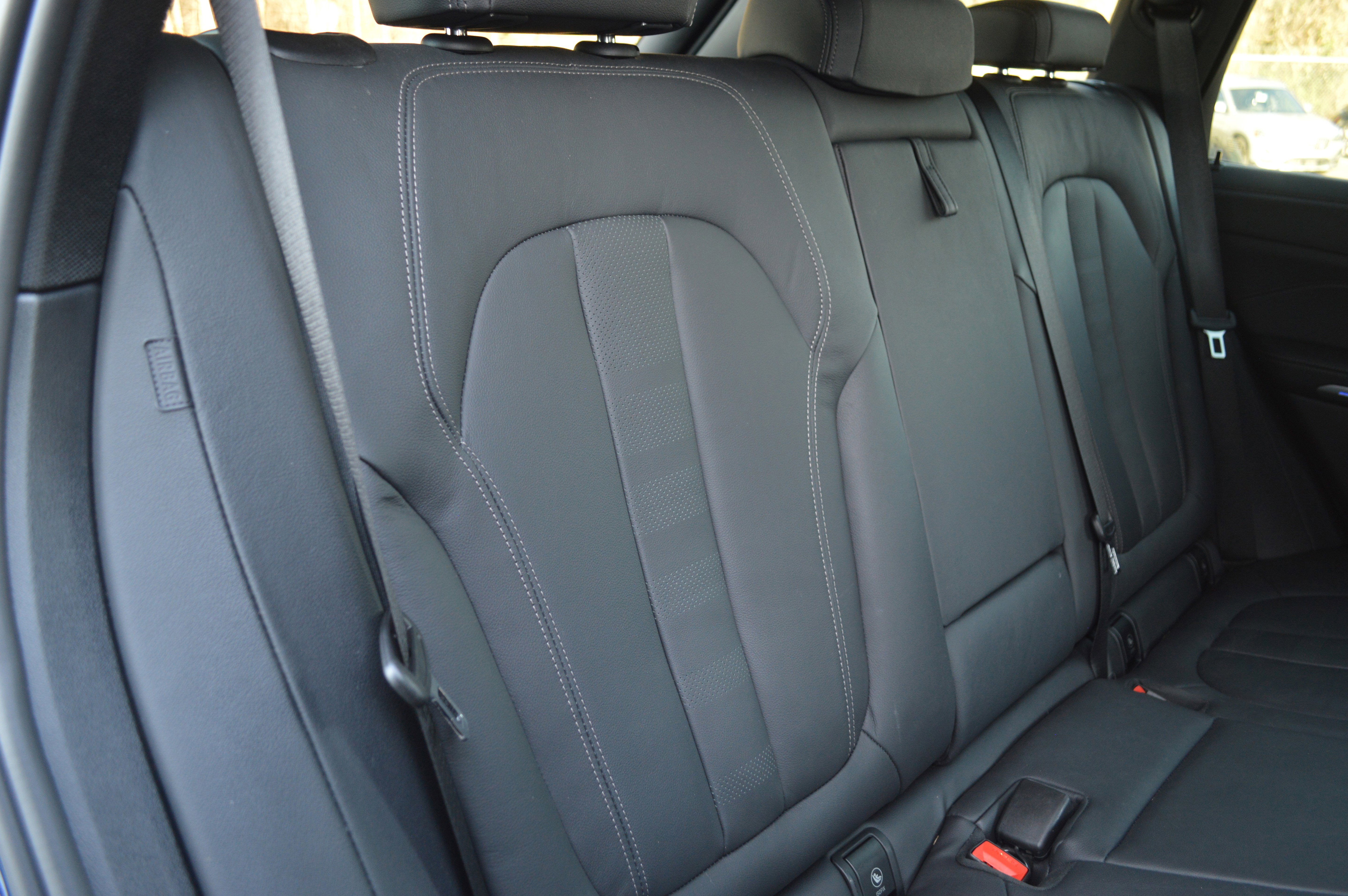 Used 2022 BMW X5 xDrive40i w/ Premium Package image 34