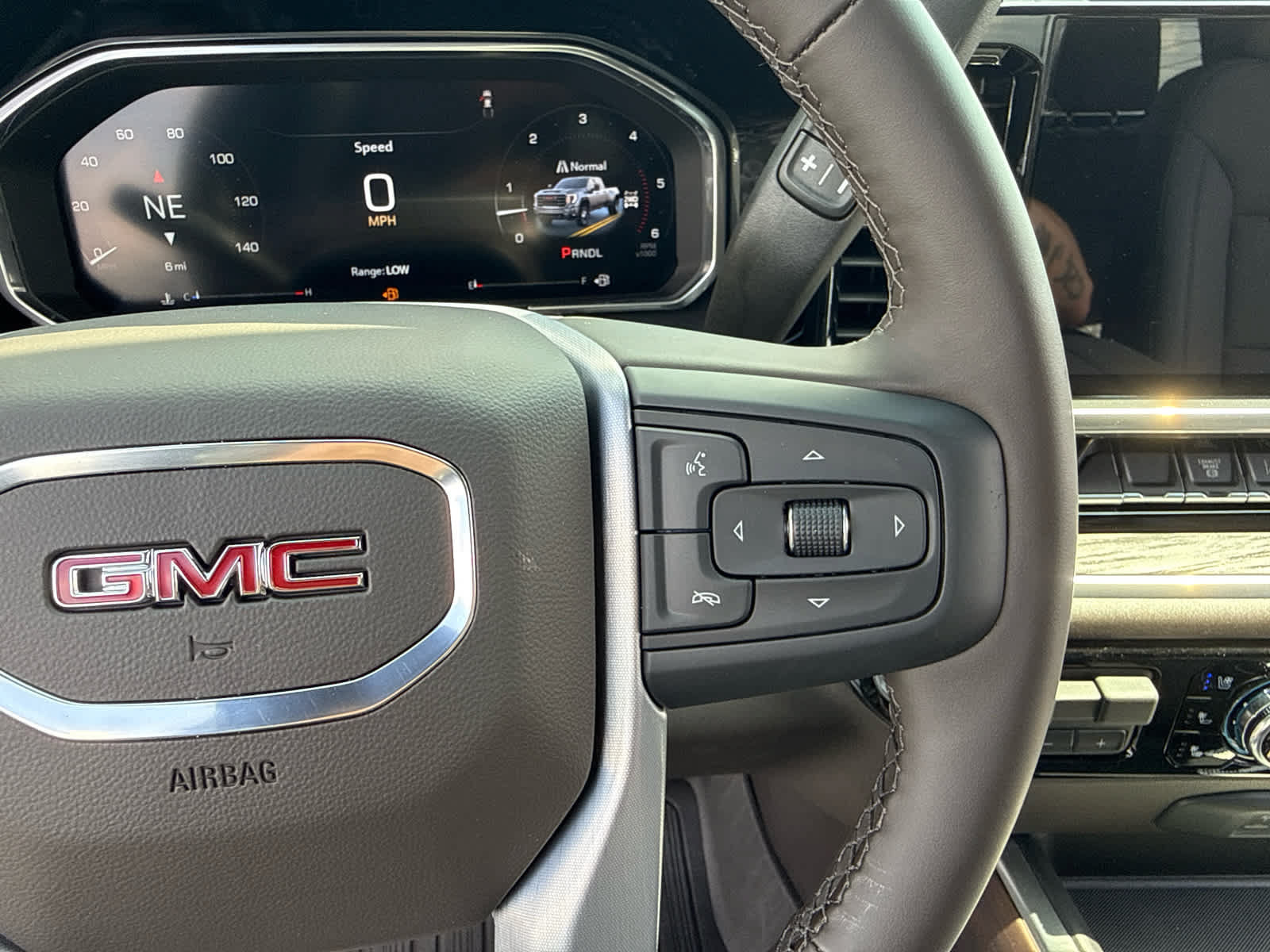 New 2026 GMC Sierra 3500 SLT w/ SLT Convenience Package AWD/4WD image 18