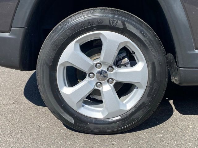 Certified 2020 Jeep Compass Latitude w/ Cold Weather Group image 17