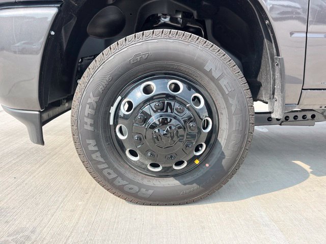 New 2027 RAM 3500 Lone Star AWD/4WD image 7