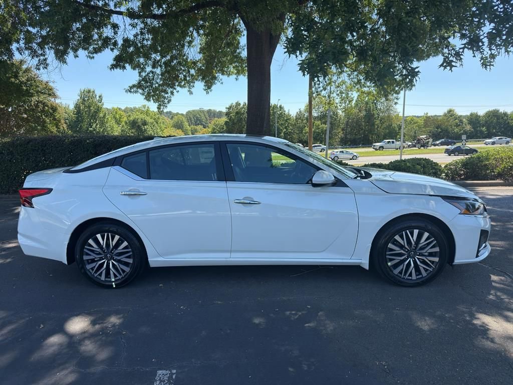 New 2025 Nissan Altima 2.5 SV w/ SV Premium Package image 7