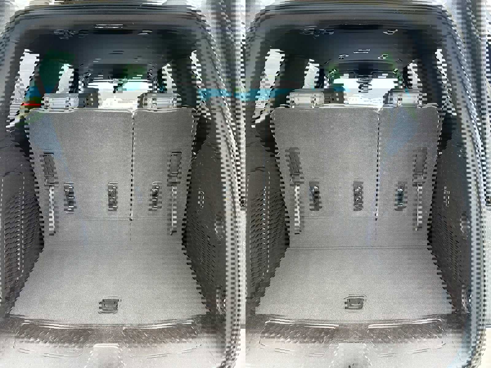 Used 2023 Chevrolet Tahoe LT image 15