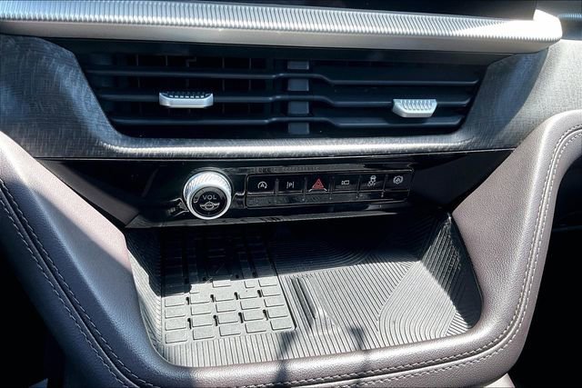 Used 2025 Ford Explorer Platinum w/ LUX Leather Package AWD/4WD image 34