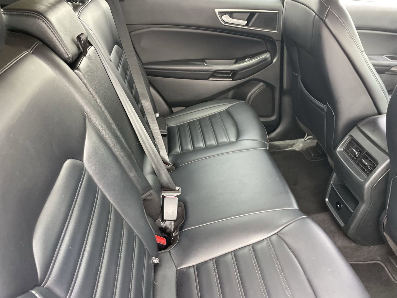 Certified 2024 Ford Edge SEL image 12