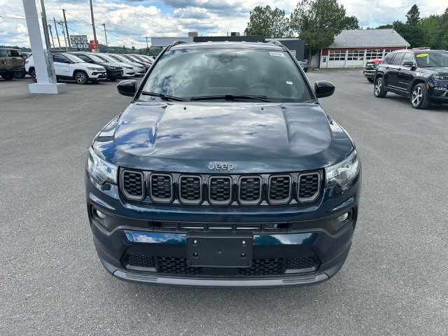 New 2026 Jeep Compass Latitude AWD/4WD image 8