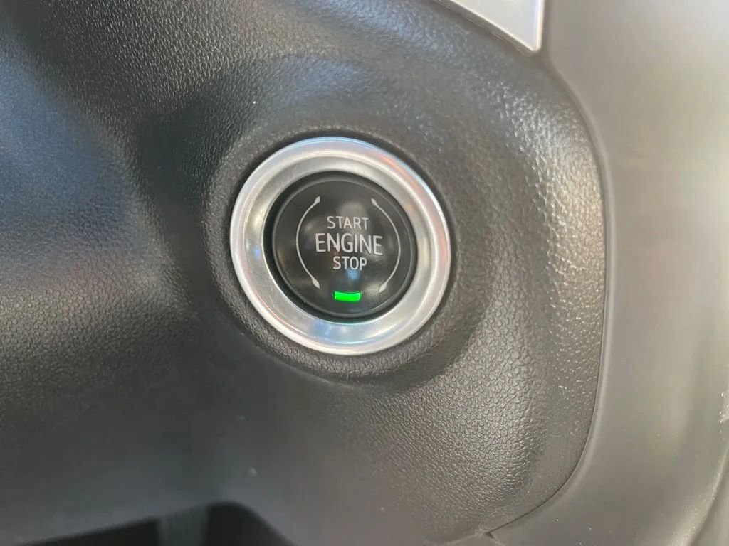 Used 2020 Chevrolet Silverado 1500 RST AWD/4WD image 25