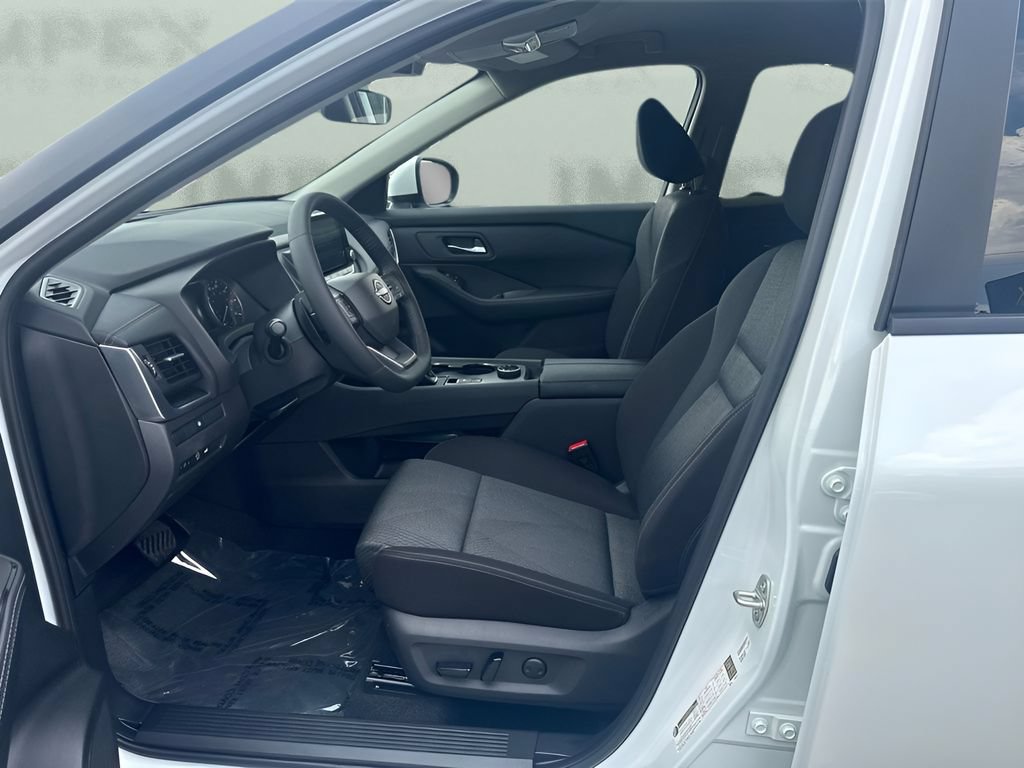 Used 2026 Nissan Rogue SV AWD/4WD image 9